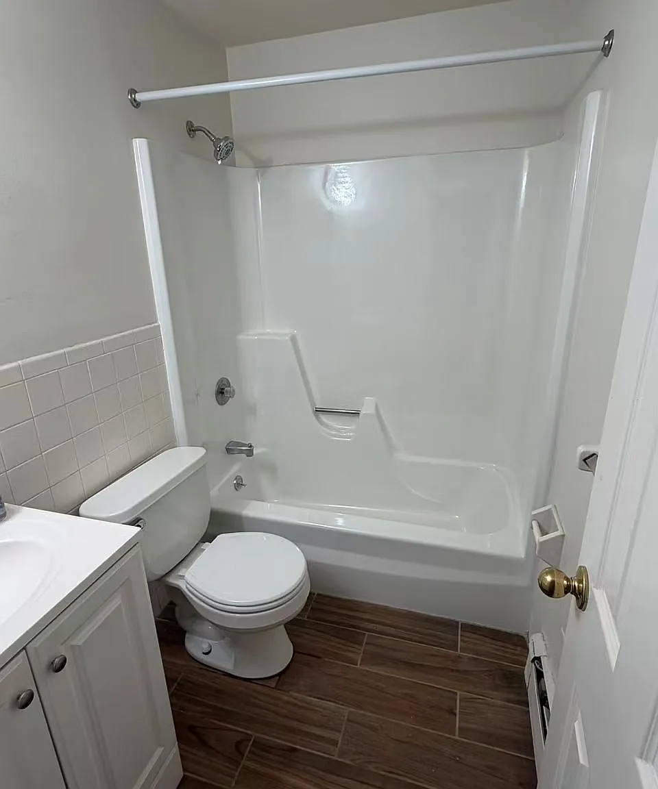 1 bed, 631 sqft, $1,800 — Photo 2