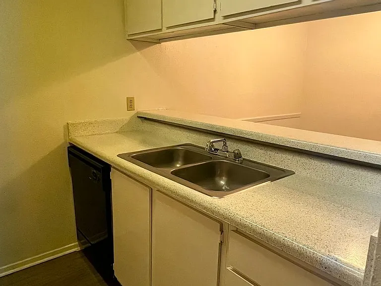 Cypresswood Apartments — Photo 29
