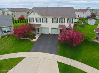 2542 Cesario Dr, Hampshire, IL 60140
