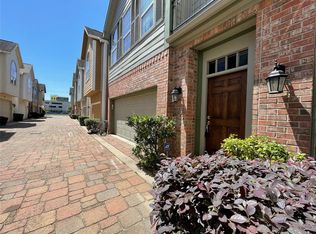2935 Clinton Dr, Houston, TX 77020