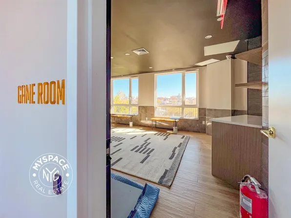 280 Meeker Avenue image 23 of 24