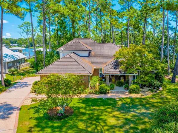 8927 Bay Point Dr, Elberta, AL 36530