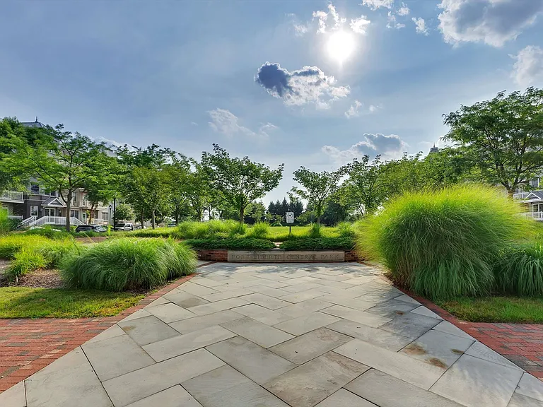 208 Shearwater Ct W #15 — Photo 34