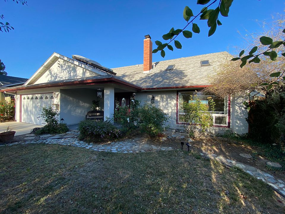 1st image of 218 Newport Ave