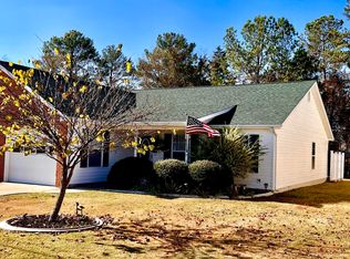 64 Yellow Brick Rd, Rossville, GA 30741
