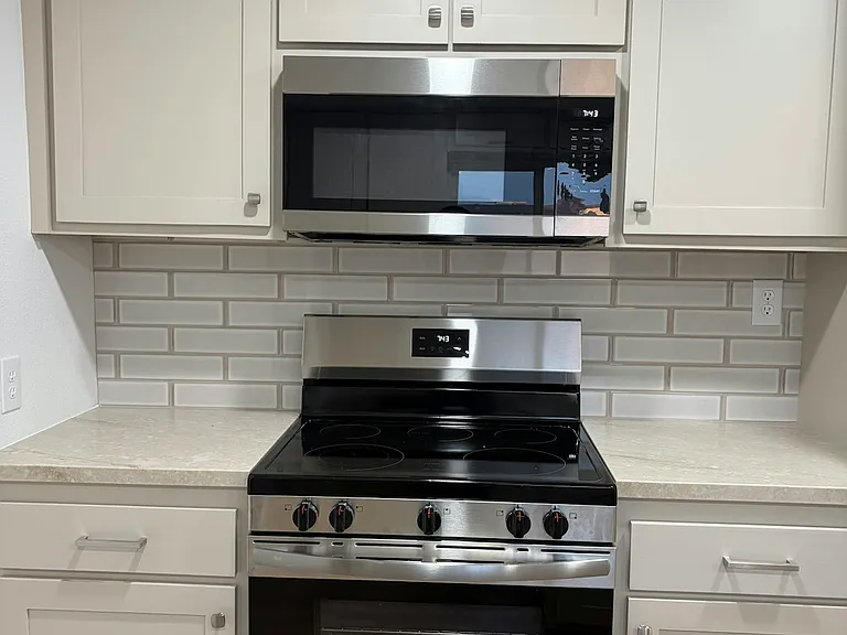 116 Malio Dr — Photo 17