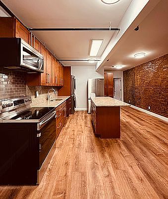 2nd image of 24 W 123rd St #B