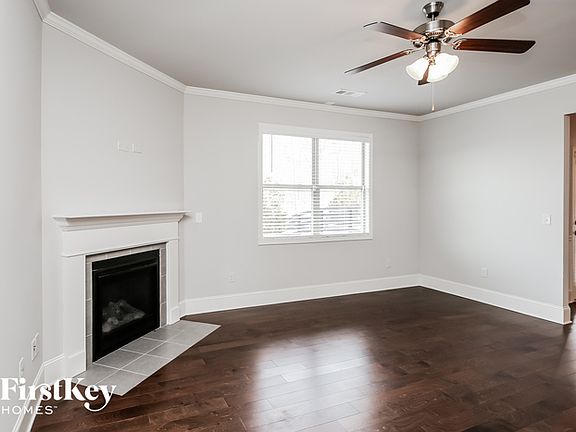 2nd image of 6524 Crosscreek Ln