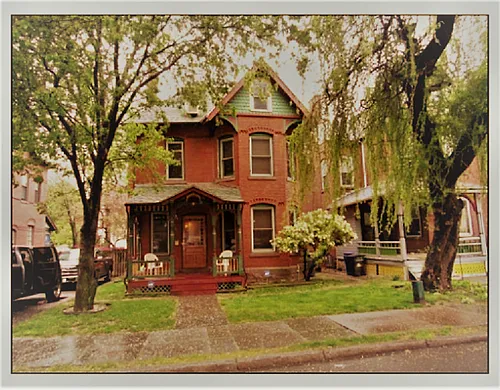 363 Laurel St #2 Photo 1