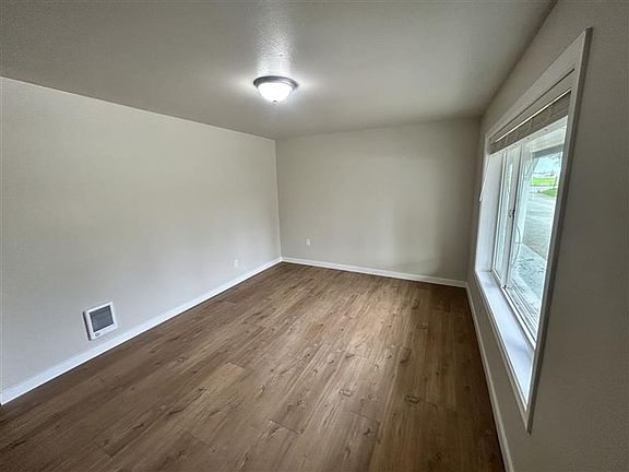 5th image of 9240 Garrison Rd Unit D