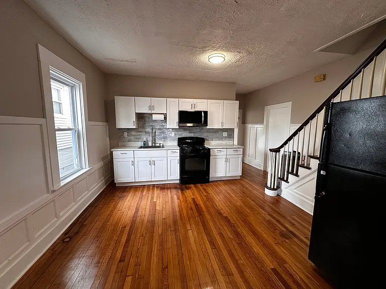 22 Jouvette St #1 — Photo 2