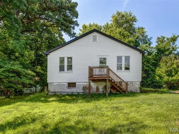 13242 Montwood Ln, Saint Louis, MO 63122