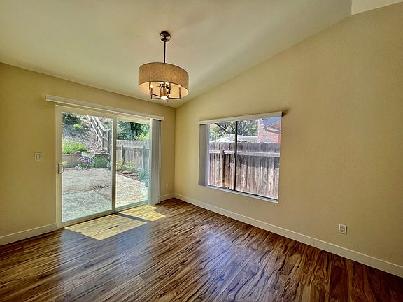 5th image of 6727 Bestwood Ct