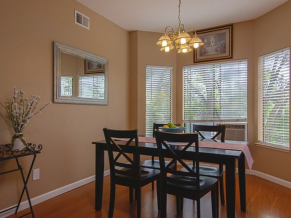 4th image of 3179 Kenland Dr