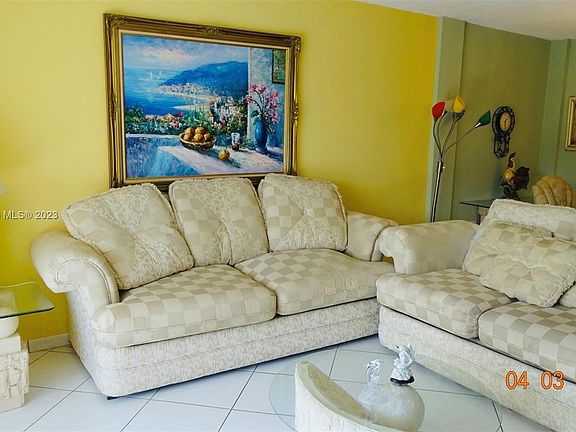 5th image of 3600 NE 170th St #303D