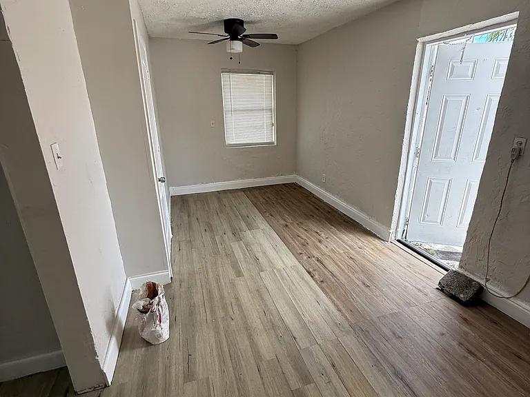 613 NW 27th Ave — Photo 9