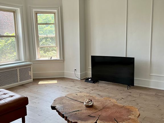 3rd image of 7344 Lake St APT 3E