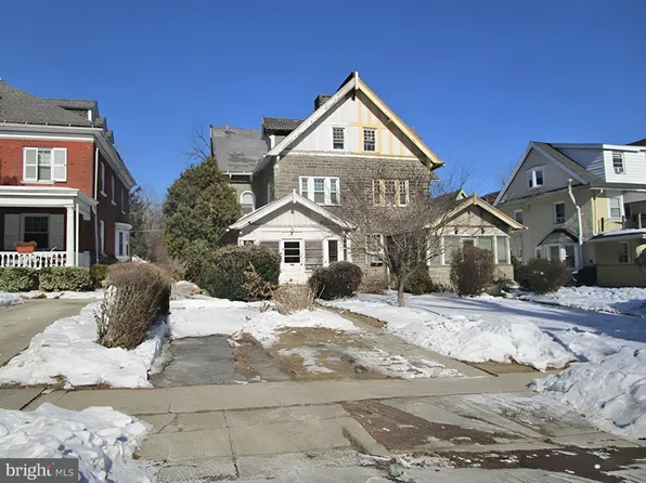 6307 Sherwood Rd, Philadelphia, PA 19151