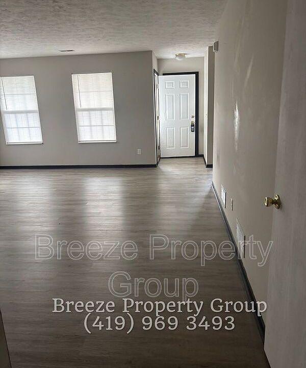 1st image of 2983 Megan Cir