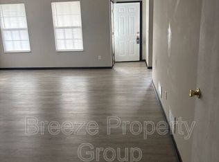 2983 Megan Cir, Youngstown, OH 44505