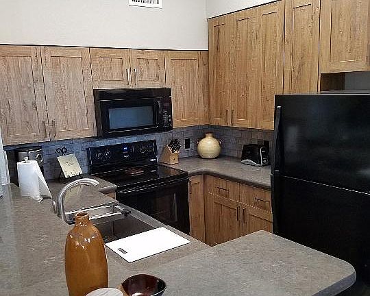 5th image of 1650 Smoketree Ave S #1-201