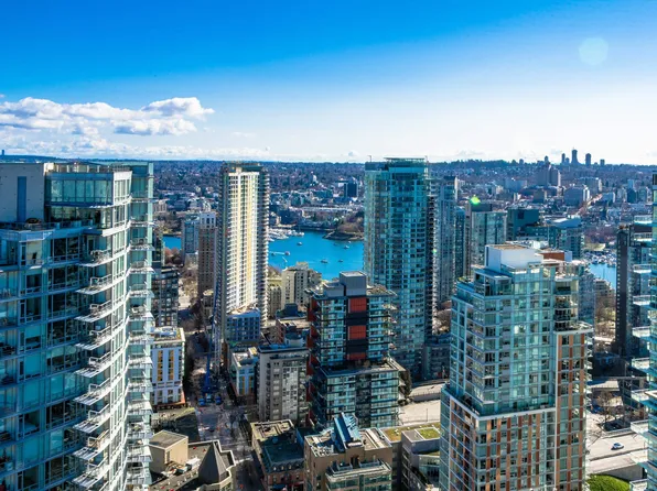 1289 Hornby St #4306, Vancouver, BC V6Z 2H7