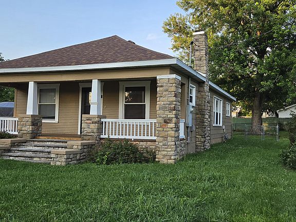 2nd image of 2214 N Fay Avenue