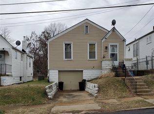 392 Goetz Ave, Saint Louis, MO 63125