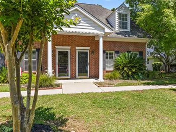 3120 Queensgate Way, Mount Pleasant, SC 29466