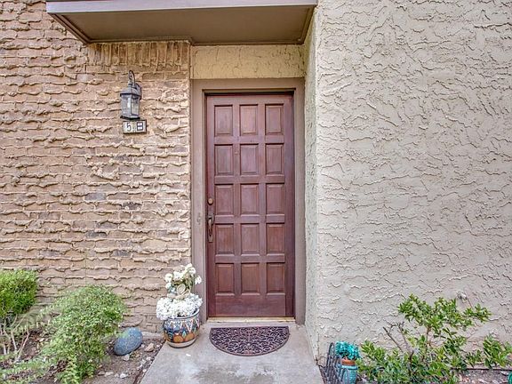 3rd image of 336 Melrose Dr APT 5B