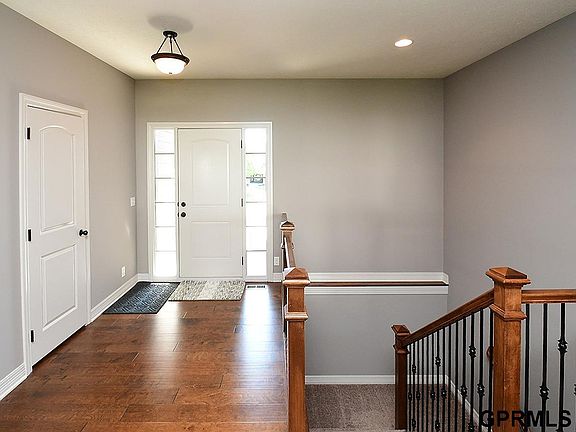 5th image of 2710 N 189th St