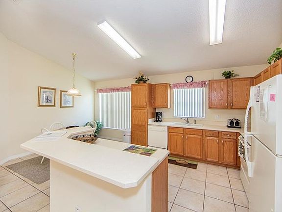 5th image of 8090 Santee Dr