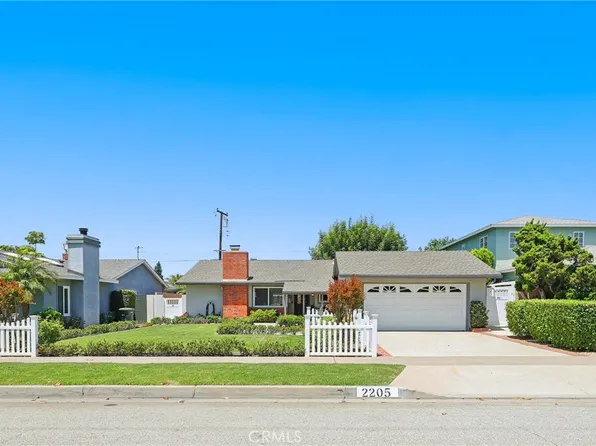 2205 E Quincy Ave, Orange, CA 92867