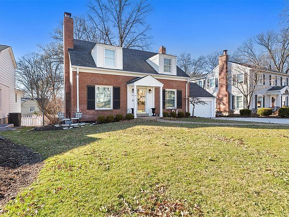 2nd image of 36 Hill Dr