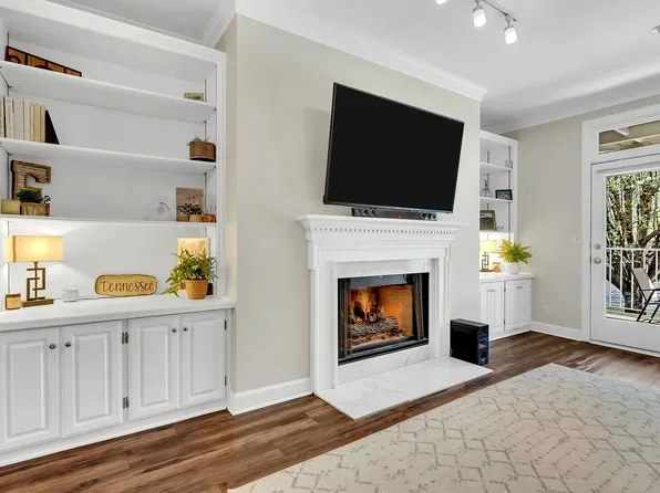 308 Rose Hall, Nashville, TN 37212