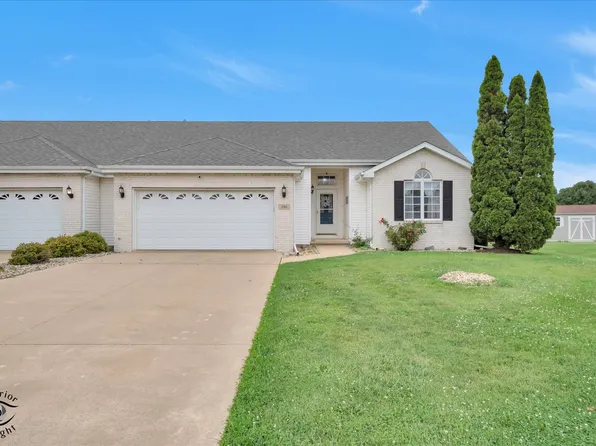186 E Adams St, Manteno, IL 60950