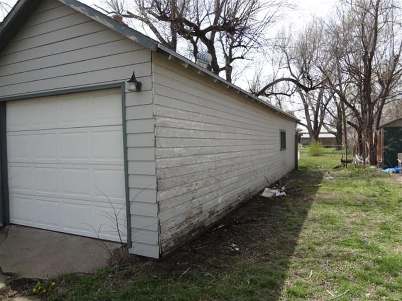 2nd image of 719 Argyle Ave