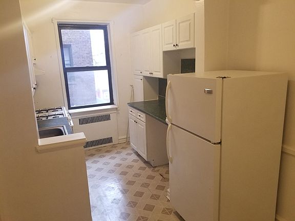 2nd image of 2325 Ocean Ave APT 3C