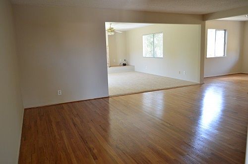 3rd image of 14154 Trumball St