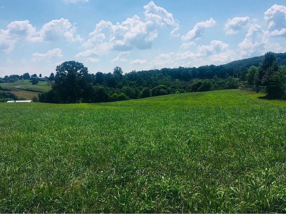 1st image of 324 Valley Dr