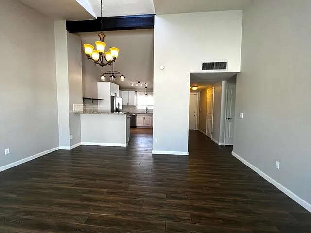 1410 W Cerrada Colima — Photo 16
