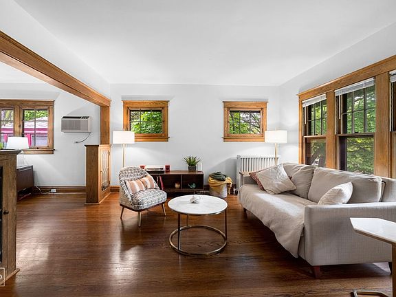 5th image of 2515 Ashland Ave #2