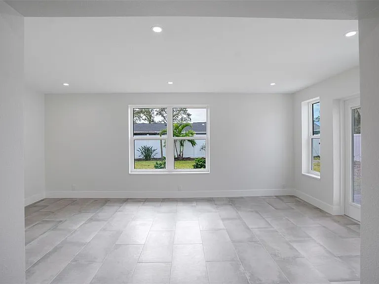 5528 Briarcliff Dr — Photo 11