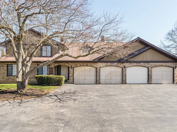 1931 Golf View Dr, Bartlett, IL 60103