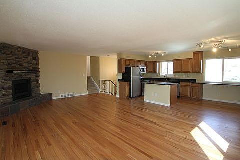 Upper floor and kitchen 3