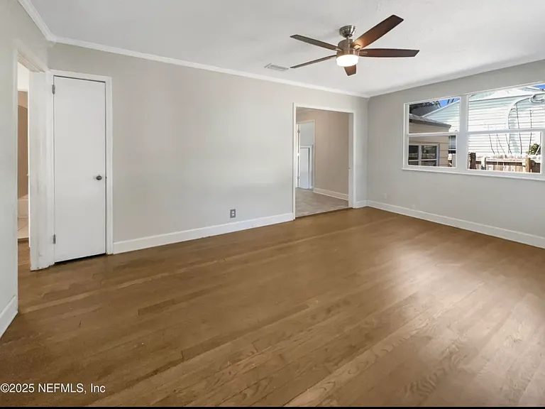 4610 Cedarwood Rd — Photo 3
