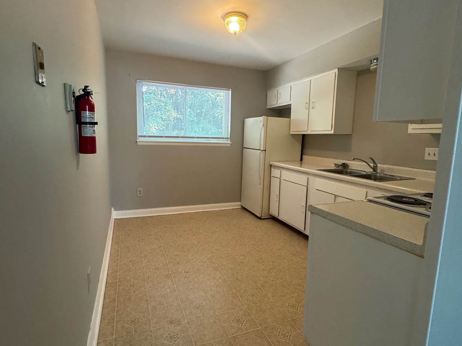 2 bed, $950 — Photo 3