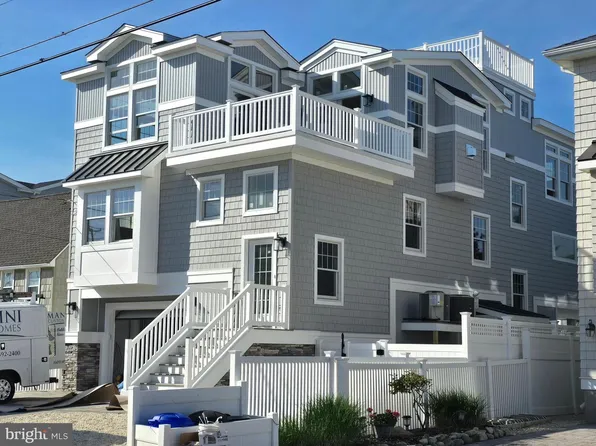 10 W Kirkland Ave, Brant Beach, NJ 08008