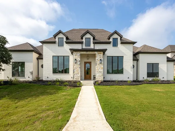 3917 Legend Trl, Granbury, TX 76049