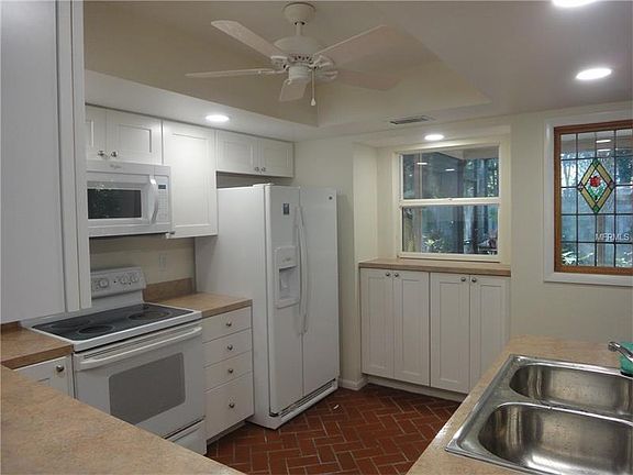 5th image of 2522 Jamaica St